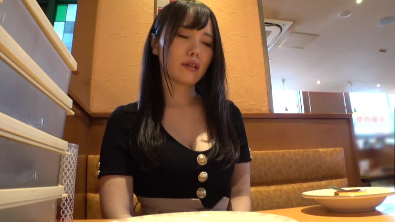 <不良警告> 不受歡迎的外觀。 F 乳房 x 聽話的女朋友。 無法對抗我可怕的男朋友…我在中目黑尋找情侶，尋找時尚女孩。 可疑的男友身邊有個閃亮的女人（？）… 儘管聞到了危險的氣味，他還是大聲喊了出來，他想要出演AV... - AV大平台 - 中文字幕，成人影片，AV，國產，線上看