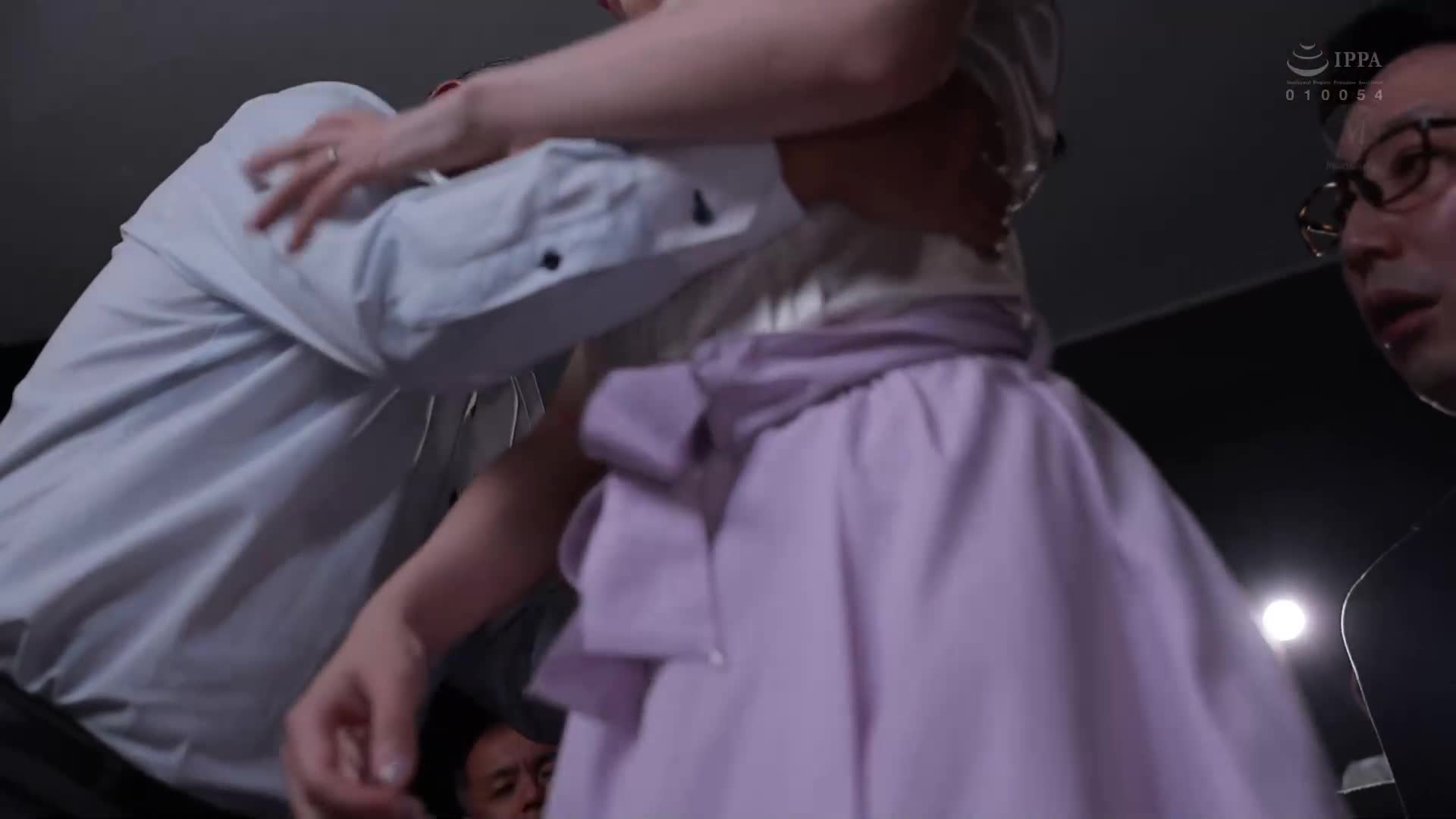 [AI解碼版]背德的寢取劇場房間 被低俗男人醜陋的肉棒玷污的貞潔妻子- 新妻優香 - AV大平台 - 中文字幕，成人影片，AV，國產，線上看