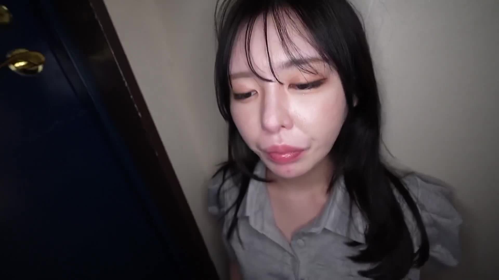 【NTR】情緒低落系在性交中流淚真的很色情。男友的怒吼聲就像背景音樂一樣，笑死。 - AV大平台 - 中文字幕，成人影片，AV，國產，線上看