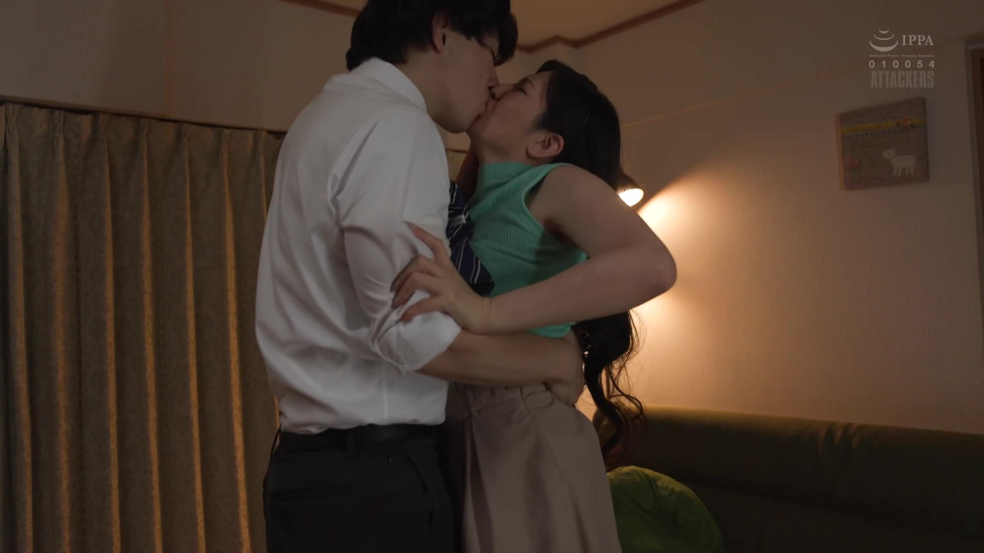 [AI解碼版]我被媽媽的男朋友擁抱了。從那被強迫推倒的一天開始，一直做愛的故事 椎名由奈 - AV大平台 - 中文字幕，成人影片，AV，國產，線上看