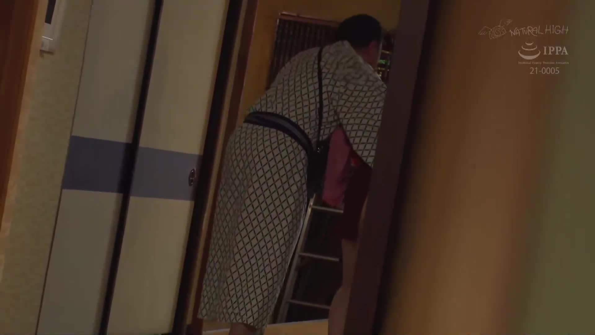 [AI解碼版]兩孔同時遠程控制開發羞恥 美尻打工妹身動不得激潮淹沒絶頂 - AV大平台 - 中文字幕，成人影片，AV，國產，線上看