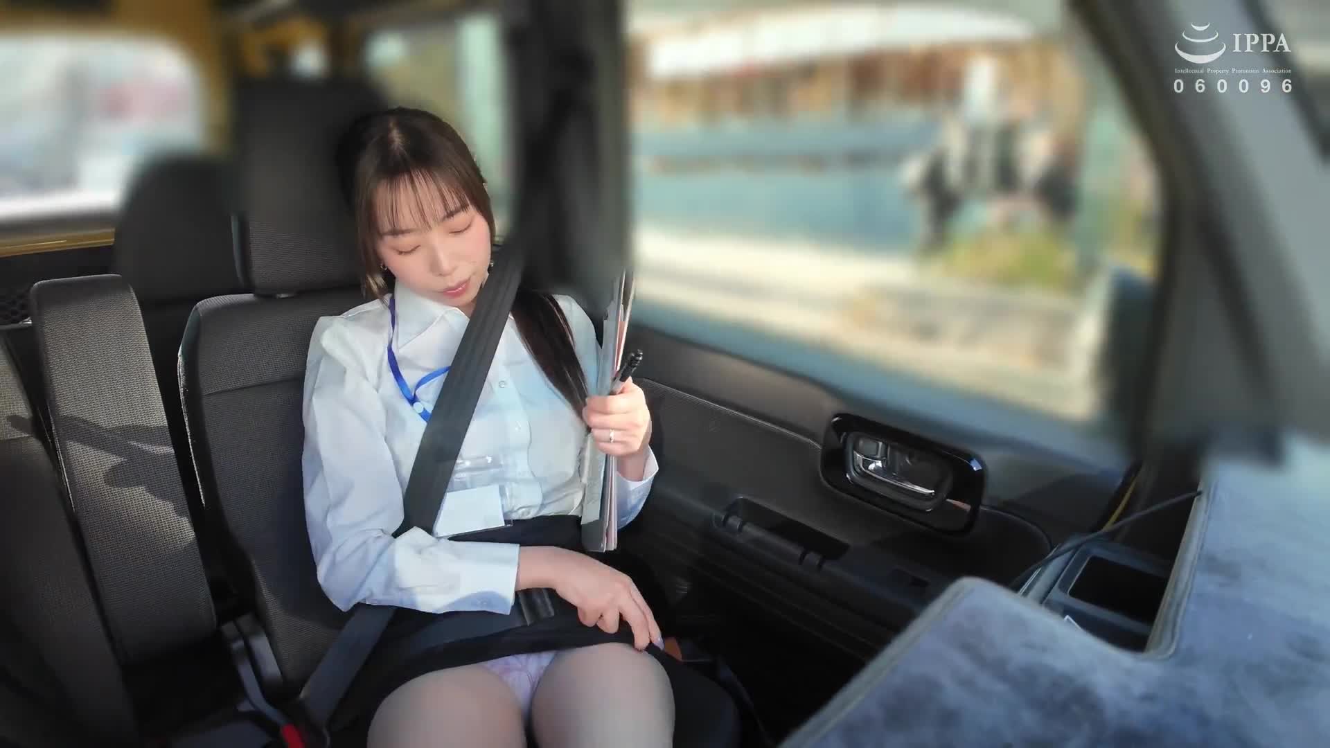 清楚卻卑劣的女性教練誘惑年輕處男學生，在街頭教練一直持續下去～用教練車擠取精子，處男畢業中出筆換教練～ - AV大平台 - 中文字幕，成人影片，AV，國產，線上看