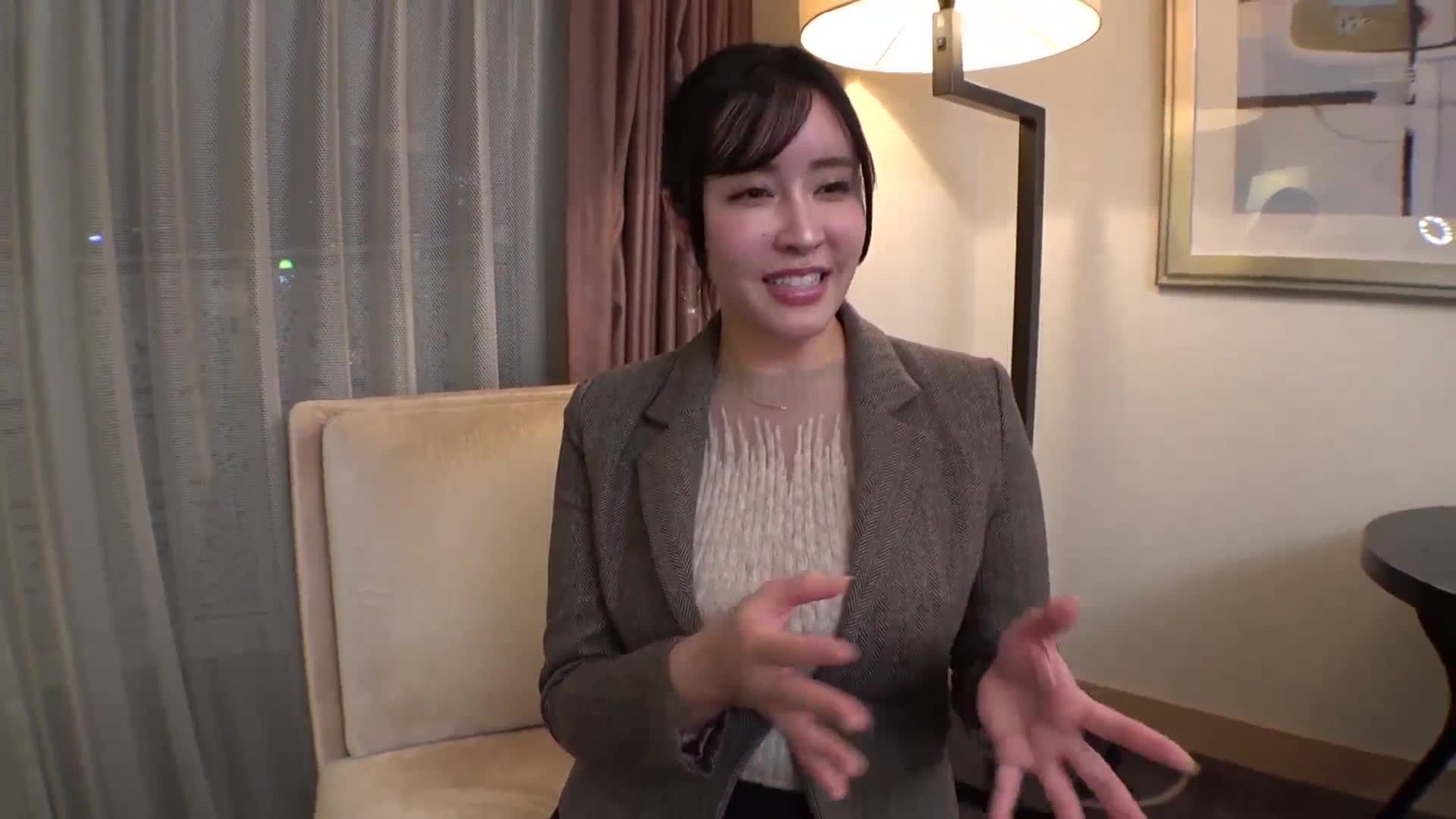 大人的姐姐給我玩骰子ww，在小鬼鬼轉動時遇見性感的姐姐，真是希望早點參與賭博！認真誘姦，初次拍攝。2325 - AV大平台 - 中文字幕，成人影片，AV，國產，線上看