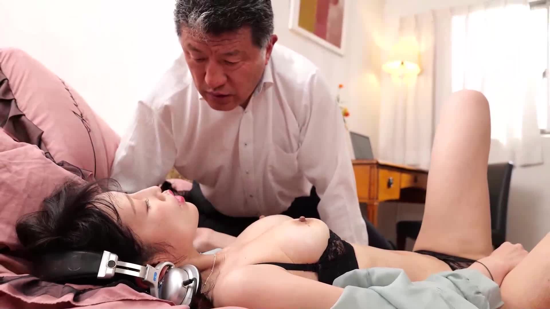 [AI解碼版]快感與創作相連繫的不道德妖艶痴女作家×隨從兼舔狗的我 葉月保奈美 - AV大平台 - 中文字幕，成人影片，AV，國產，線上看