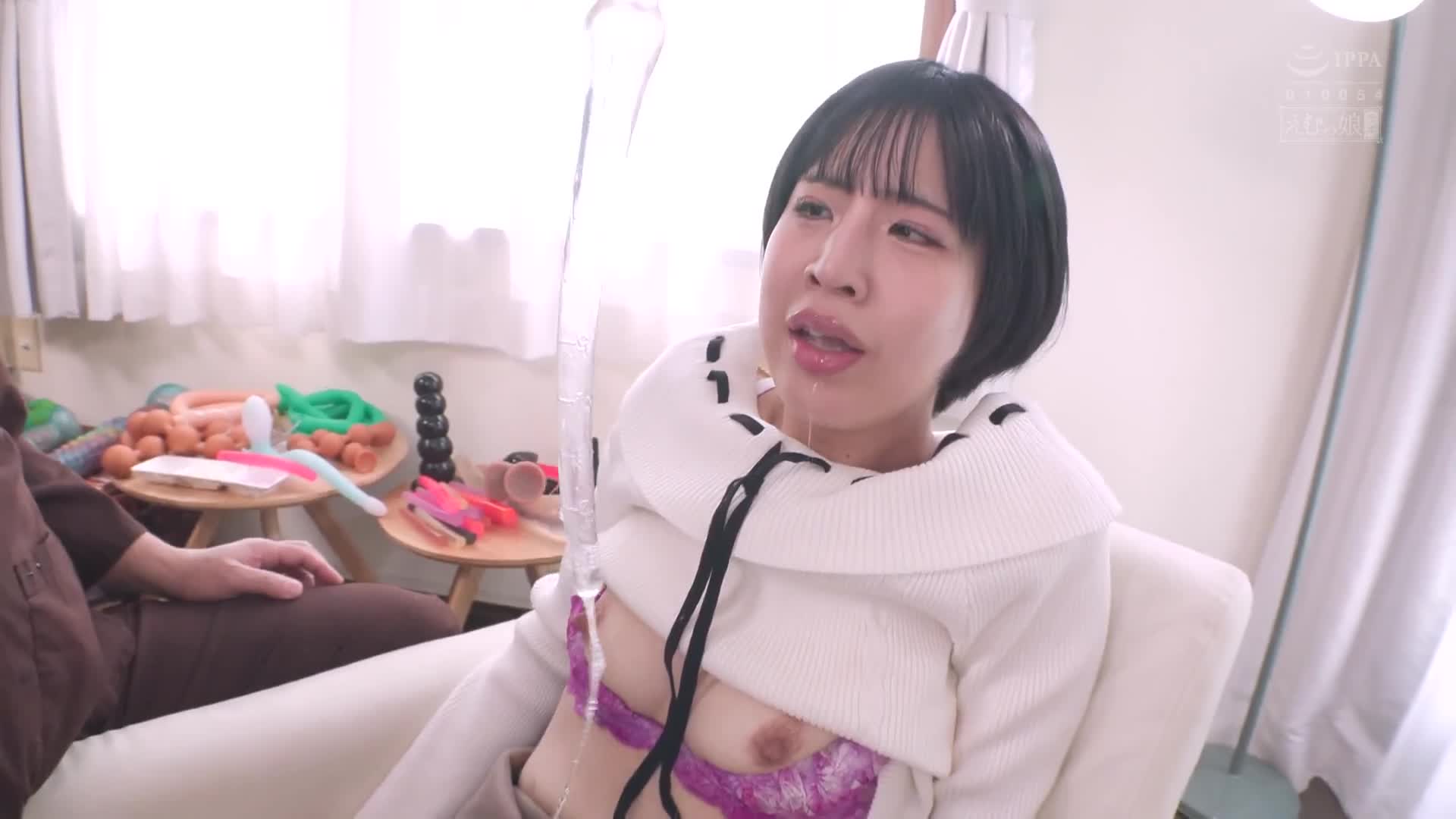 肛門喉深處 豪華瘋狂3穴全套 在打工時屁眼驚人地抹得大腦發狂的高潮上班。在收銀機後面進行秘密的喉深處挖掘擴張口交加班。雖然臉蛋普通 卻滿身紋身的平凡打工仔 - AV大平台 - 中文字幕，成人影片，AV，國產，線上看